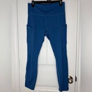 Athleta All in Reaction Laser Cut high rise Pocket Leggings Blue M #353547